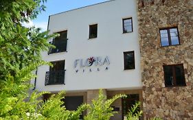 Floravilla